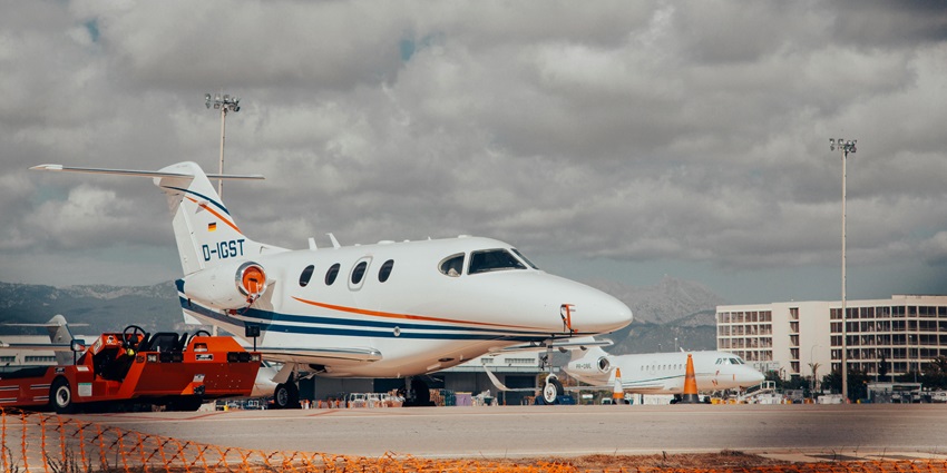 Remote airport catering to travellers visiting Deep Water Cay’s fishing lodges and beachfront retreats.