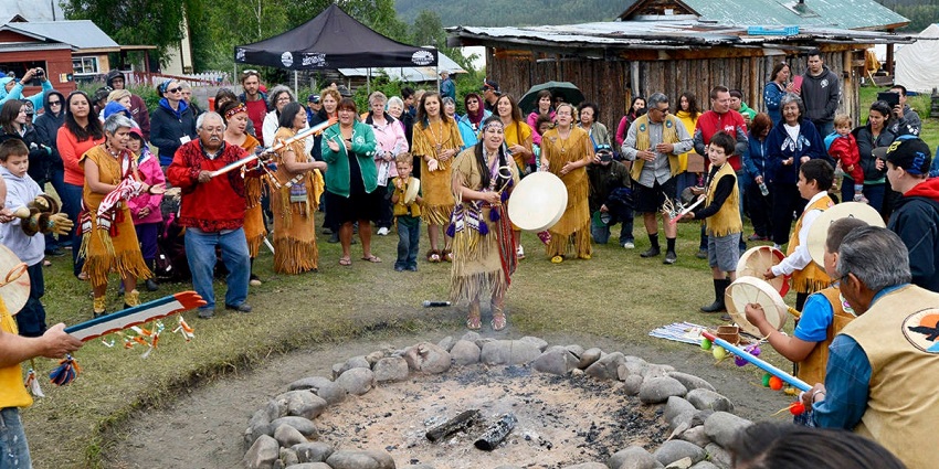Deline Cultural Centre having a gathering with moosehide garments and celebrations.
Viewers of this file can see comments and suggestions