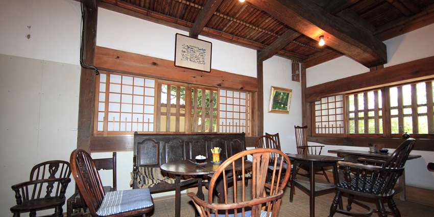 Immerse yourself in Japanese storytelling through captivating manga in the museum.