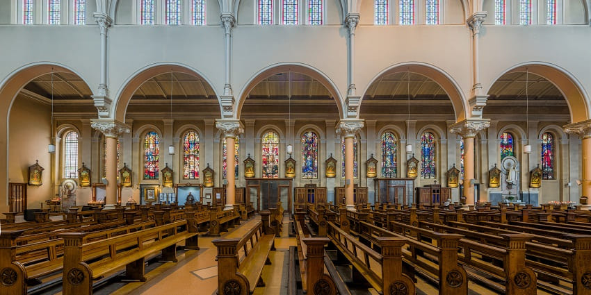 An image of the Whitefriar Church, one of the best places to celebrate valentines day in Dublin.