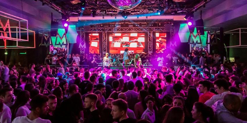This night club is one of the best places to visit in Panjim at night