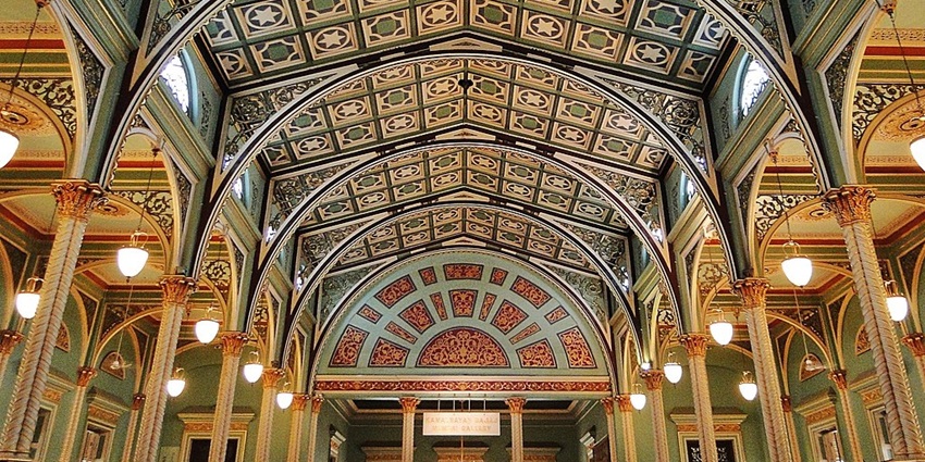 An image of Dr Bhau Daji Lad, one of the famous museums offering historical artefacts.