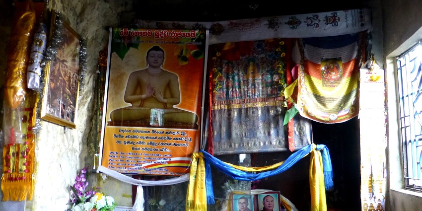 A beautiful cave temple dedicated to Budhha where you can come and meditate.