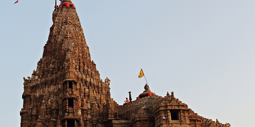 One of the many divine temples in and around Dwarka that people are interested in visiting.