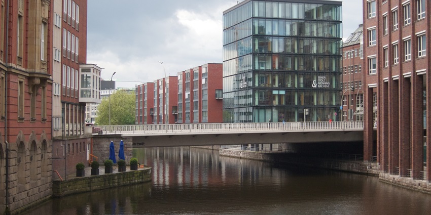 An image showing a scenic canal in Hamburg, highlighting the best things to do in Hamburg.