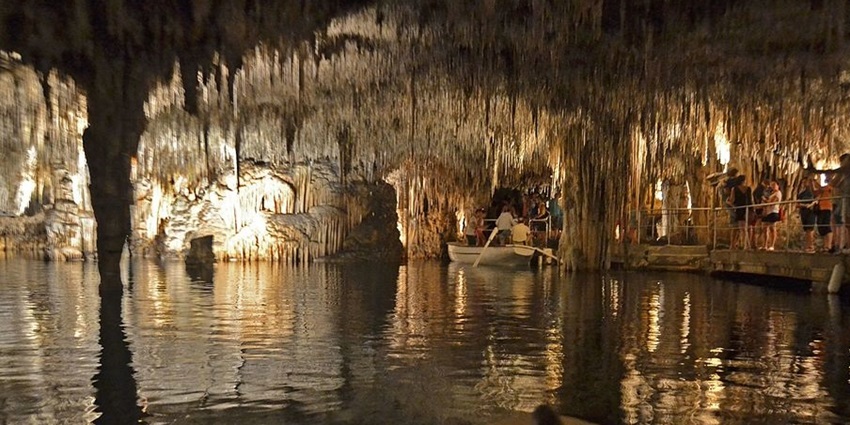 Let the enchanting melodies of a live classical concert echo through the caves.