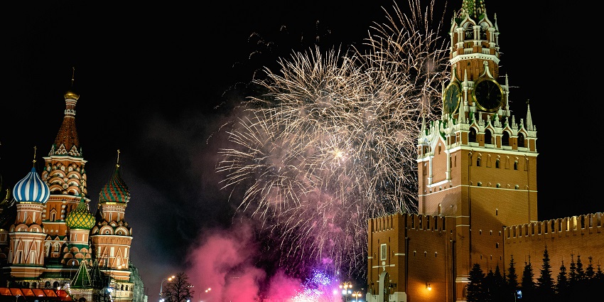 Celebrate Russian New Year with spectacular fireworks lighting up Moscow’s iconic Red Square at night