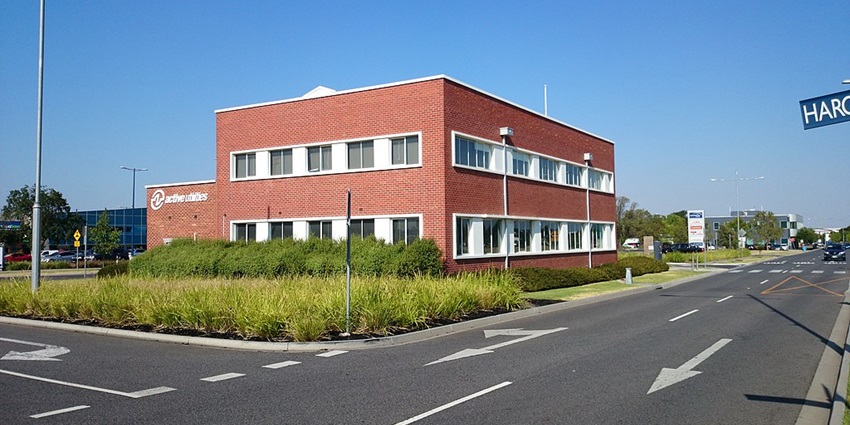 An image of a building of Essendon Airport on English Street at Essendon Fields.