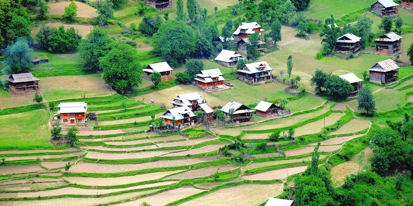 Jhajjar Kotli is 15 km away from Katra and can be reached within 30 minutes