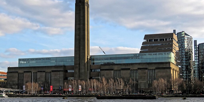 Discover cutting-edge contemporary masterpieces and installations