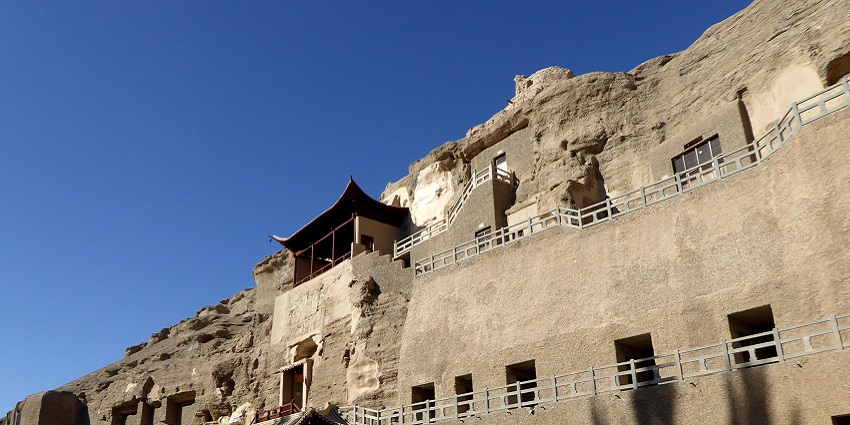 Virtual and digital caves in Mogao caves allure tourists.