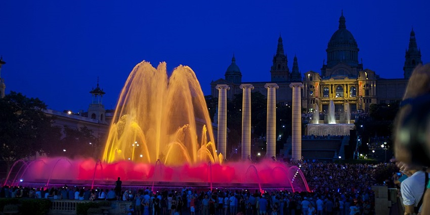 Be mesmerized by the stunning light and water show at the Magic Fountain in Barcelona.
