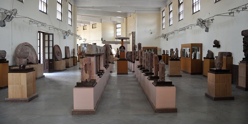xploring Almora's rich history and artistic treasures is one of the best things to do in Almora.