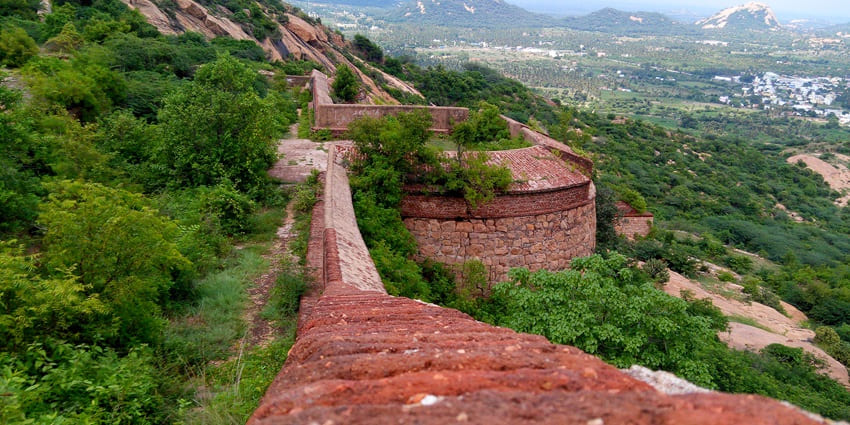 A picture of Sankagiri Fort in Salem, offering panoramic views and ancient structures.