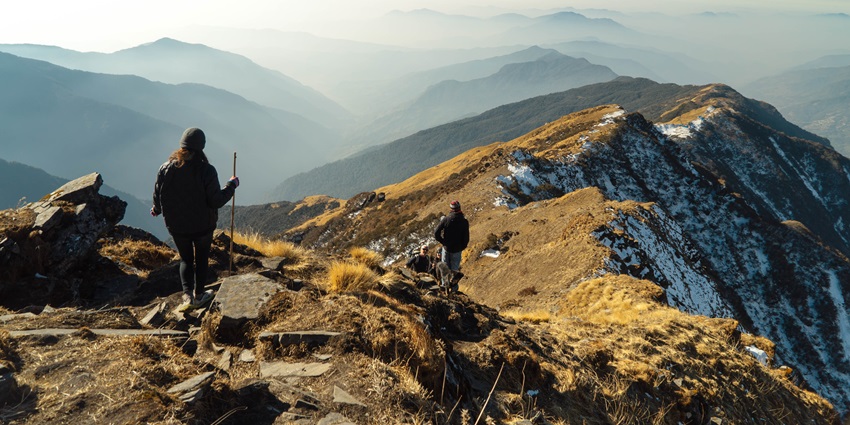Breathtaking trails through mountains and lakes similar to Lake District National Park