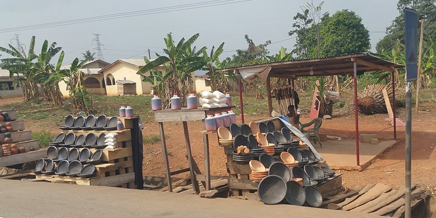 All the pottery items made by the local artisans are arranged nicely to be sold.
