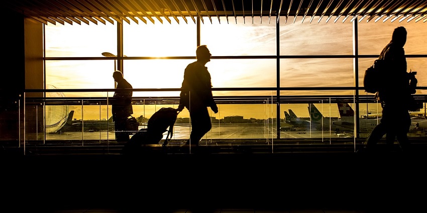 An image resembling the Flughafen München-Riem airport, a major airport in Munich.