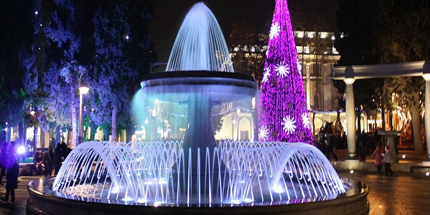 Relax amidst Fountain Square's beautiful, vibrant atmosphere and shopping.