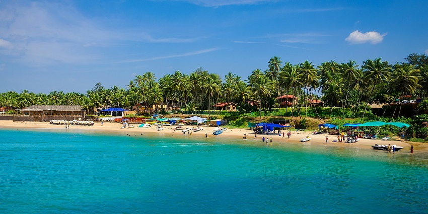 An image of Anjuna Beach in Goa, one of the places to visit in March in India with family.
