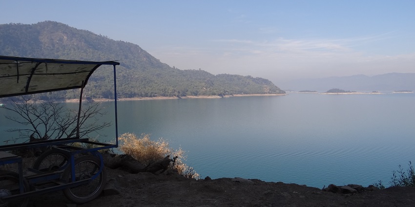 Clean blue water of one of the artificial lakes in India, Gobind Sagar Lake