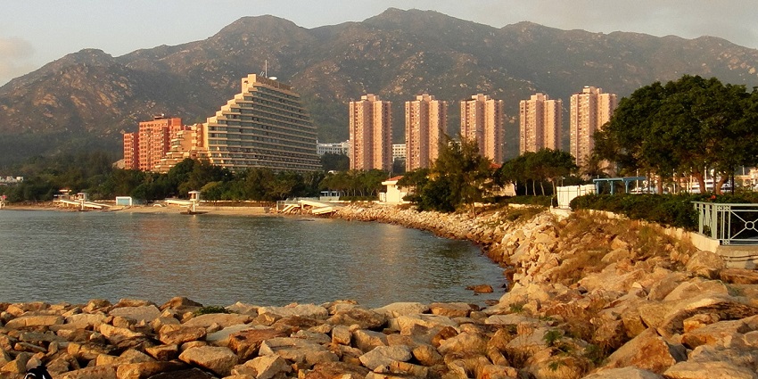 Golden Beach happens to be the first-ever artificial beach in the city for leisure seekers.