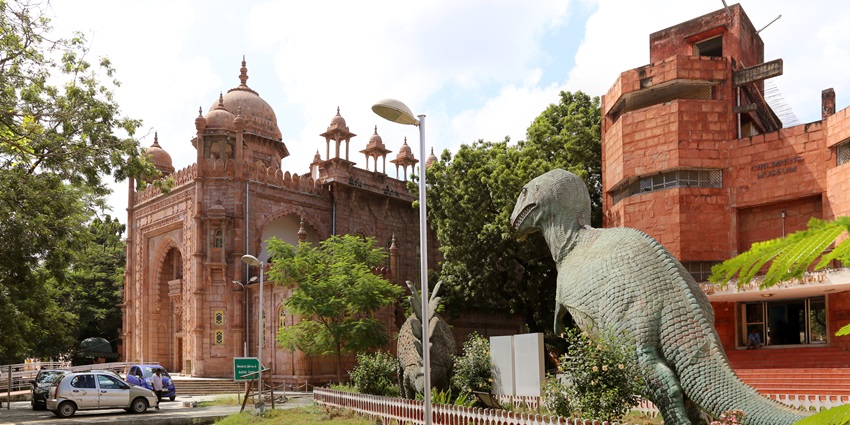 An image showing the Government Museum in Chennai, known for its archaeological and art exhibits