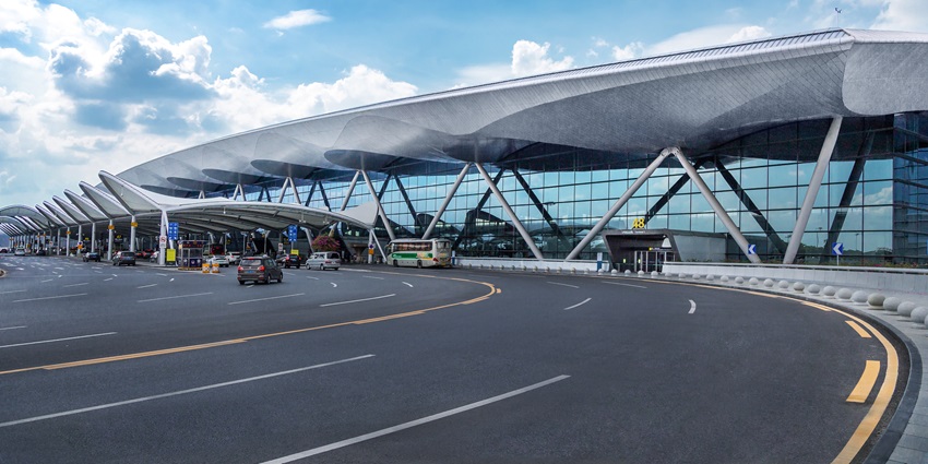 Image of entrance of Guangzhou Baiyun International Airport Terminal 2