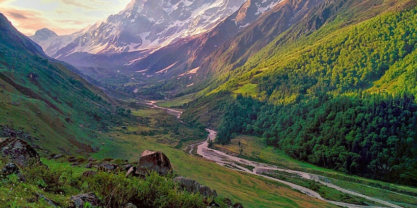 A view of Har Ki Dun Valley in Garhwal Himalayas, a route for trekking in North India.