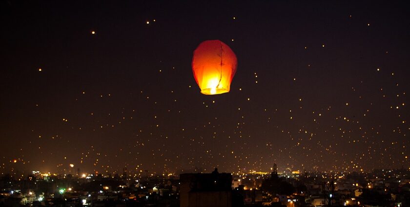 An image depicting vibrant kite-flying celebrations during Uttarayan, the harvest festival of Gujarat.