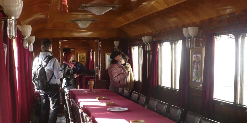 Journey aboard the Royal Train is one of the Top 10 things to do on Valentine’s Day in Italy