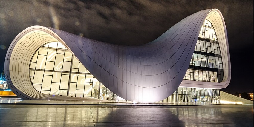 Explore the iconic Heydar Aliyev Center, the top place to visit in Baku.