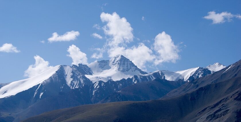 An image showing Stok Kangri, a prominent mountain peak in the Ladakh region of India