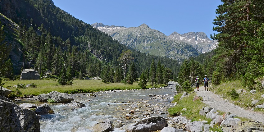 Hiking trails in the Pyrenees is an amazing thing to do in Spain