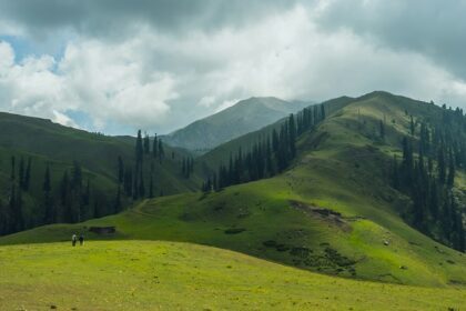 Majestic mountains like those at hill stations in Central India.