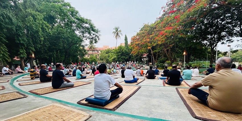 Spiritual centre promoting yoga, meditation, and Himalayan teachings for mindfulness and inner peace.