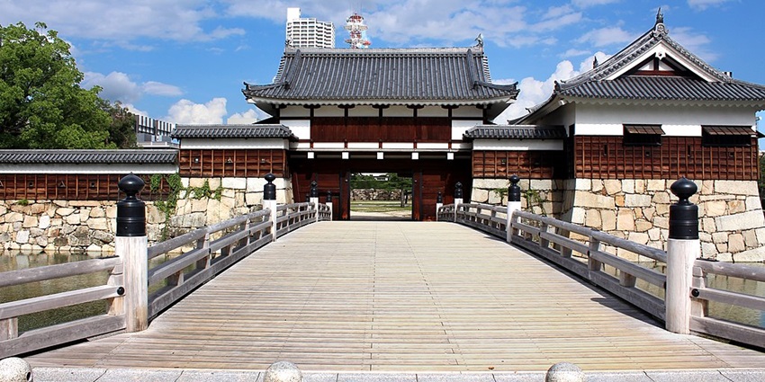 Hiroshima Castle a historic landmark near Hiroshima Peace Memorial Museum reflects heritage.
