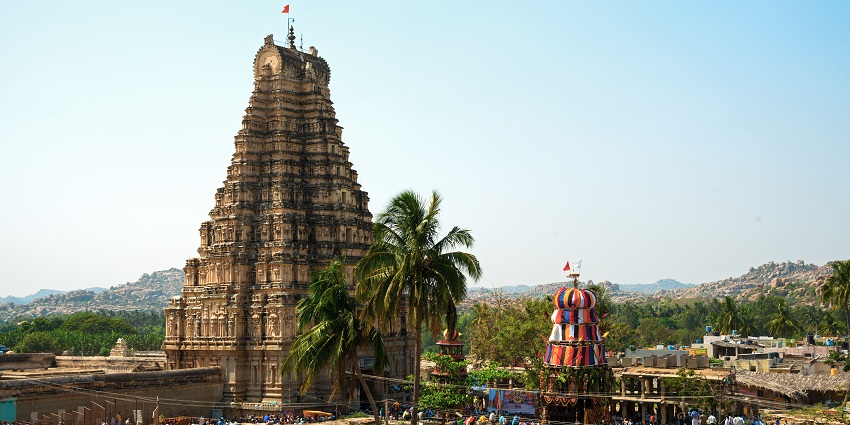 The celebration of Shiva's festival on the street in front of the Virupaksha temple in Hampi