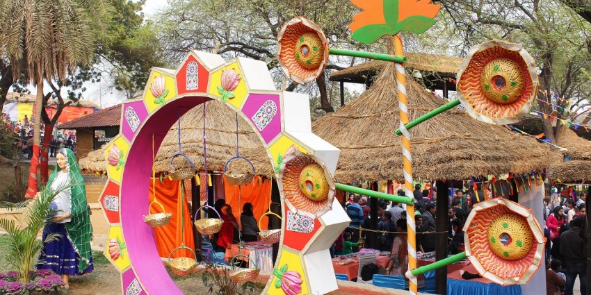 You can learn more about the history and significance of the crafts fair during the visit.
