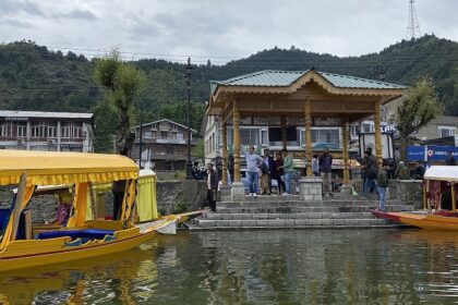 A high-end hospitality, fine dining and panoramic view houseboat hotel floating in Kashmir.