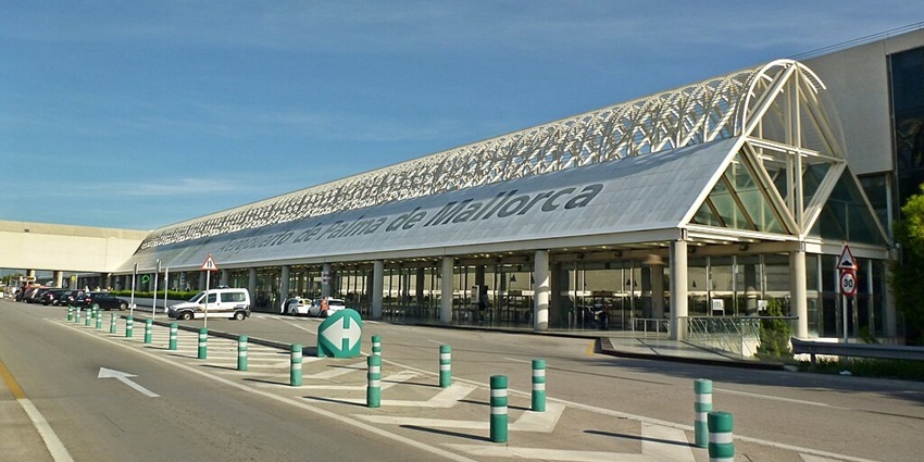 An image of Palma de Mallorca Airport, the nearest airport to the Caves of Drach.