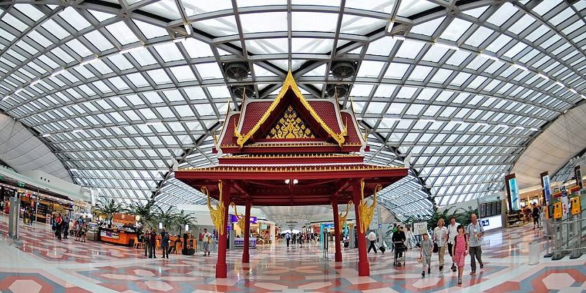 Image of Bangkok Airport - The exquisite interior of Bangkok Suvarnabhumi Airport