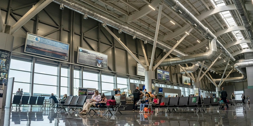 Lynden Pindling International Airport offers direct flights from the US, Canada and Europe.