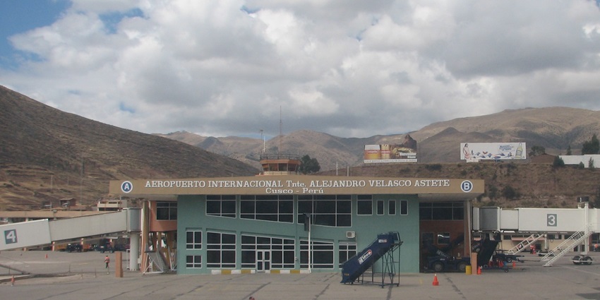 Alejandro Velasco Astete Airport is a key gateway, set against stunning mountain views.