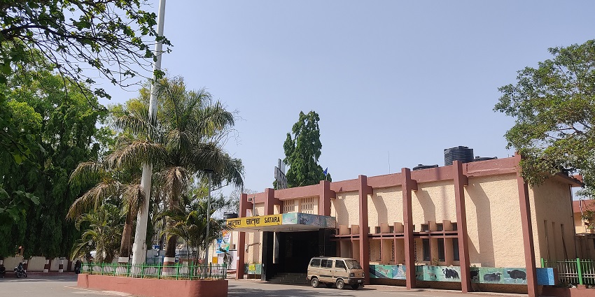 The nearest station - Satara Railway Station, located around 56 km from Mahabaleshwar