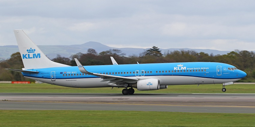 An Image of the Manchester Airport which is the nearest airport to the art gallery.