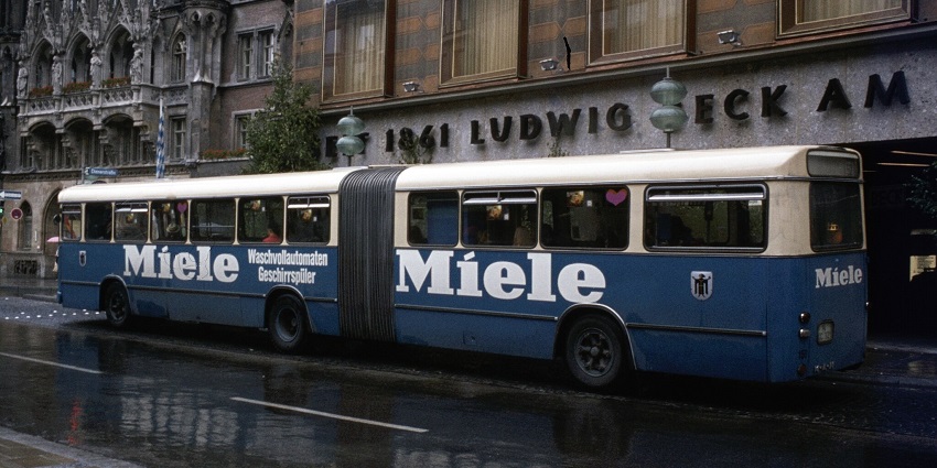 An image depicting public transport in Germany, a convenient way to reach various destinations.