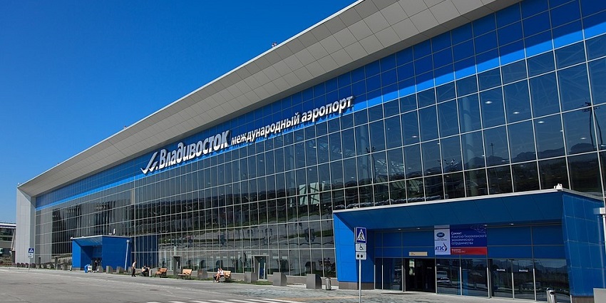The entrance of the Vladivostok International Airport.