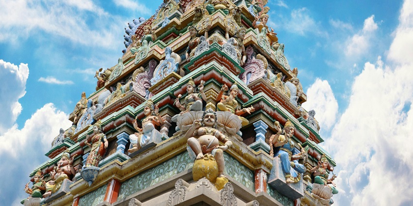 A picture of a temple, one of the best places to visit near the Drizzling Land Water Park.