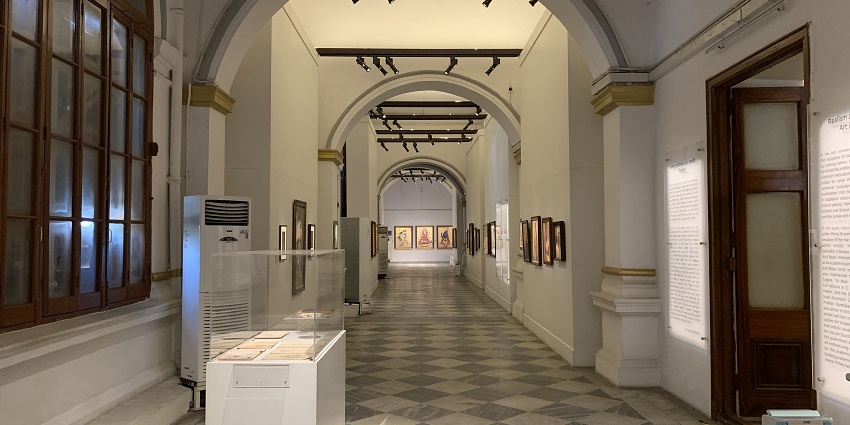 A picture of the currency Building at Ghare Baire Museum showcasing historical architecture.