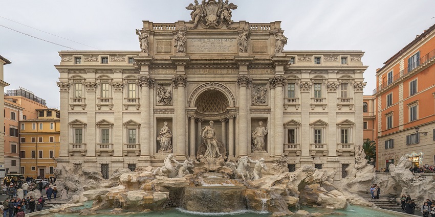 Trevi Fountain is one of the Top 10 things to do on Valentine’s Day in Italy